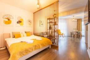 Avenue of MARA - ULTRACENTRAL Studio DeLuxe, Plus FREE Underground Parking